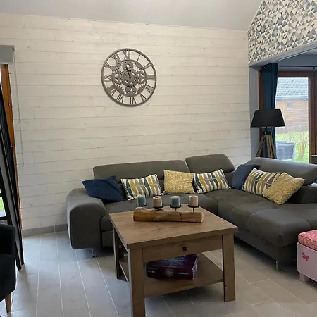 Feriehus Chaleureux Dans Domaine Prive