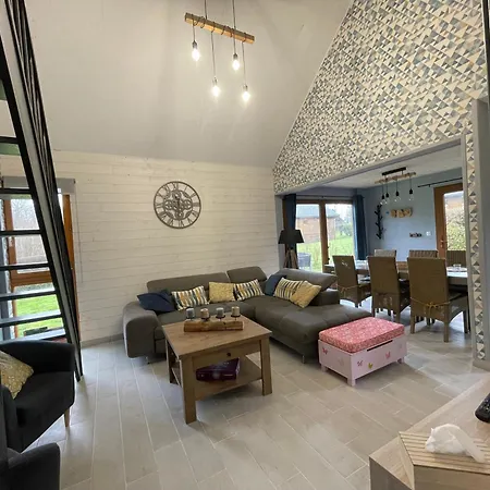 Hébergement de vacances Chaleureux Dans Domaine Privé